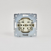 Механизм розетки 1-м СП Karina 16А IP20 без заземл. термопласт крем. LEZARD 707-0388-121B 707-0388-121B