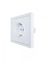 Розетка 1-мест. с/з ПБТ СП ZIMA безвинт. зажим бел. LEZARD 704-0288-122BQC 704-0288-122BQC