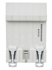 Выключатель автоматический модульный 3п C 6А 6кА ВА47-60M IEK MVA31-3-006-C MVA31-3-006-C