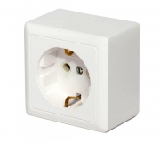 Розетка 1-м ОП Хит 16А IP20 250В с заземл. без защ. шторок бел. SE RA16-133-B RA16-133-B