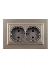 Розетка 2-м СП BRITE РСш12-3-БрШ 16А в сборе с заземл. защ. шторки шампань IEK BR-R24-16-K37-F BR-R24-16-K37-F