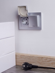 Розетка 2-м СП BRITE РСбш12-3-44-БрА 16А в сборе IP44 с крышкой алюм. IEK BR-R26-16-44-K47-F BR-R26-16-44-K47-F