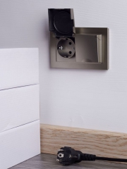 Розетка 2-м СП BRITE РСбш12-3-44-БрШ 16А в сборе IP44 с крышкой шампань IEK BR-R26-16-44-K37-F BR-R26-16-44-K37-F