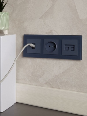 Розетка 1-м СП BRITE РС10-1-0-БрМ 10А без заземл. без защ. шторок маренго IEK BR-R10-10-K35 BR-R10-10-K35