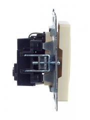 Розетка BRITE РС14-1-0-БрКр 16А с заземл. защ. шторки беж. IEK BR-R14-16-K10 BR-R14-16-K10