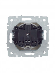 Розетка BRITE РСбш10-3-44-БрА 16А IP44 с заземл. защ. шторки с крышкой алюм. IEK BR-R16-16-44-K47 BR-R16-16-44-K47