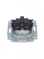 Розетка BRITE РСбш10-3-44-БрА 16А IP44 с заземл. защ. шторки с крышкой алюм. IEK BR-R16-16-44-K47 BR-R16-16-44-K47