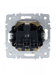 Розетка BRITE РСбш10-3-БрКр 16А IP20 с заземл. защ. шторки с крышкой беж. IEK BR-R16-16-K10 BR-R16-16-K10
