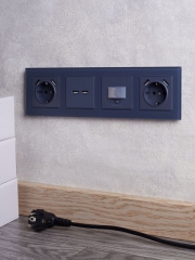 Розетка BRITE РЮш10-1-БрМ 16А с USB A+A 2.1А с заземл. защ. шторки маренго IEK BR-R14-16-U21-D21-K35 BR-R14-16-U21-D21-K35