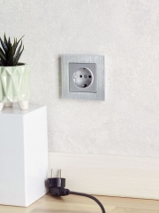 Рамка 1-м BRITE РУ-1-1-БрА металл алюм. IEK BR-M12-M-K47 BR-M12-M-K47