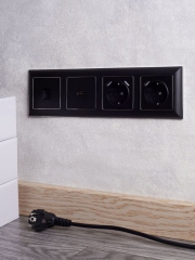 Рамка 4-м BRITE РУ-4-Бр хром/черн. IEK BR-M42-12-2-K23 BR-M42-12-2-K23