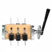 Выключатель-разъединитель ВР32У-35B31250 250А 1 напр. с дугогасит. камерами съемная лев./прав. рукоятка MAXima EKF uvr32-35b31250 uvr32-35b31250