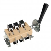 Выключатель-разъединитель ВР32У-35B31250 250А 1 напр. с дугогасит. камерами съемная лев./прав. рукоятка MAXima EKF uvr32-35b31250 uvr32-35b31250