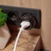 Разветвитель 3-м 6А IP20 Шар 220В черн. Rexant 11-1063-1 11-1063-1