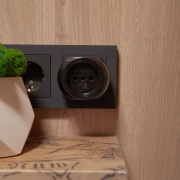 Разветвитель 3-м 6А IP20 Шар 220В черн. Rexant 11-1063-1 11-1063-1