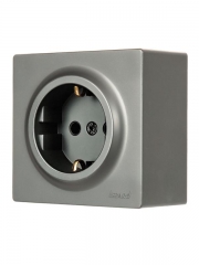 Розетка 1-м ОП LETO с заземл. ПБТ платина LEZARD 752-3500-122B 752-3500-122B