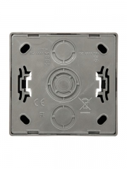 Розетка 1-м ОП LETO с заземл. с крышкой LETO ПБТ платина LEZARD 752-3500-123B 752-3500-123B