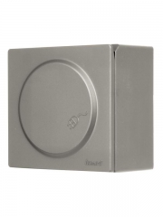 Розетка 1-м ОП LETO с заземл. с крышкой LETO ПБТ платина LEZARD 752-3500-123B 752-3500-123B