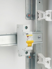 Выключатель автоматический модульный 1п C 25А 4.5кА ВА47-29 ИЭК MVA20-1-025-C MVA20-1-025-C