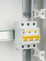 Выключатель автоматический модульный 3п C 32А 4.5кА ВА47-29 ИЭК MVA20-3-032-C MVA20-3-032-C