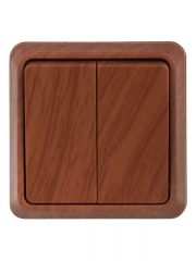 Выключатель 2-кл. ОП ОКТАВА 10А IP20 откр. уст. дуб ИЭК EVO20-K04-10-DC EVO20-K04-10-DC