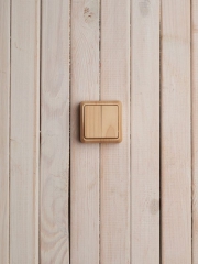 Выключатель 2-кл. ОП ОКТАВА 10А IP20 откр. уст. сосна ИЭК EVO20-K03-10-DC EVO20-K03-10-DC