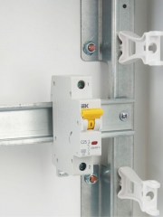 Выключатель автоматический модульный 1п C 25А 6кА ВА47-60M IEK MVA31-1-025-C MVA31-1-025-C