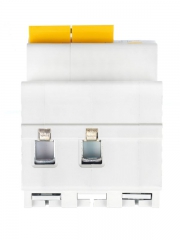 Выключатель авт. дифф. тока 2п C 16А 30мА тип AC 4.5кА АД-12 3.5мод. IEK MAD10-2-016-C-030 MAD10-2-016-C-030