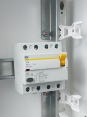 Выключатель дифф. тока (УЗО) 4п 50А 30мА тип AC ВД1-63 IEK MDV10-4-050-030 MDV10-4-050-030