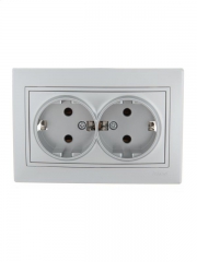 Розетка 2-м СП Mira 16А IP20 с заземл. со вставкой керамика сер. метал. LEZARD 701-1010-127 701-1010-127