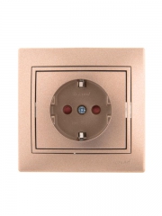 Розетка 1-м СП Mira 16А IP20 с заземл. защ. шторки со вставкой керамика свет. корич. перламутр. LEZARD 701-3131-124 701-3131-124
