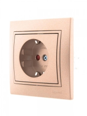 Розетка 1-м СП Mira 16А IP20 с заземл. защ. шторки со вставкой керамика свет. корич. перламутр. LEZARD 701-3131-124 701-3131-124