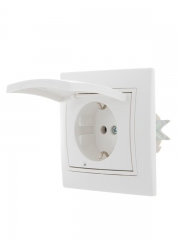 Розетка 1-м СП Mira 16А IP20 з/к, с крышкой с белой вставкой керамика бел. LEZARD 701-0202-123 701-0202-123