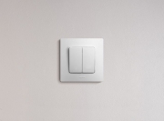 Выключатель 2-кл. СП Etika 10А IP20 250В 10AX безвинт. зажимы механизм бел. Leg 672202 672202