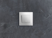 Выключатель 1-кл. СП Etika 10А IP20 250В 10AX с подсветкой/индикацией безвинт. зажимы механизм бел. Leg 672203 672203