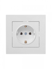 Розетка 1-м СП Vesna с заземл. ПБТ механизм бел. LEZARD 742-0288-122B 742-0288-122B