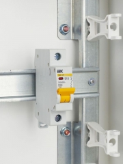 Выключатель автоматический модульный 1п B 10А 4.5кА ВА47-29 ИЭК MVA20-1-010-B MVA20-1-010-B