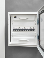 Выключатель автоматический 3п C 10А M06N ARMAT IEK AR-M06N-3-C010 AR-M06N-3-C010