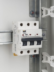 Выключатель автоматический 3п C 50А M06N ARMAT IEK AR-M06N-3-C050 AR-M06N-3-C050