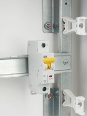 Выключатель автоматический модульный 1п C 6А 6кА ВА47-60M IEK MVA31-1-006-C MVA31-1-006-C