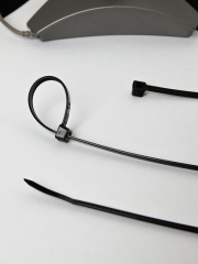 Хомут кабельный 4.8х300 нейл. черн. (уп.100шт) ИЭК UHH32-D048-300-100 UHH32-D048-300-100