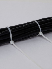 Хомут кабельный 2.5х250 нейл. бел. (уп.100шт) ИЭК UHH31-D025-250-100 UHH31-D025-250-100