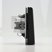 Розетка ArtGallery 16А IP20 с заземл. защ. шторки с крышкой механизм базальт SE GAL001446 GAL001446