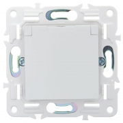 Розетка 1-м SKANDY 16А IP44 с заземл. защ. штроки с крышкой SK-R11W арктич. бел. IEK SK-R16-16-44-K01 SK-R16-16-44-K01