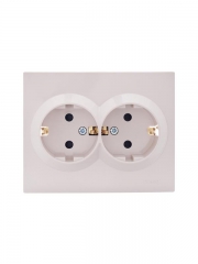 Розетка 2-м СП VESNA с заземл. со шторками ПБТ кремов. LEZARD 742-0300-178B 742-0300-178B
