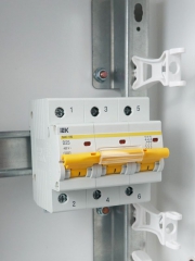 Выключатель автоматический модульный 3п D 25А 10кА ВА47-100 KARAT IEK MVA40-3-025-D MVA40-3-025-D