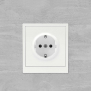 Розетка силовая KANT 2P+E без шторки бел. магнолия DKC 7000033 7000033