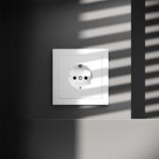 Розетка 1-м СП S70 16А с заземл. защ. шторки механизм бел. матов. Voltum VLS040202 VLS040202