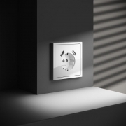 Розетка 1-м СП S70 16А с USB A+A с заземл. защ. шторки механизм бел. глянцевый Voltum VLS040401 VLS040401