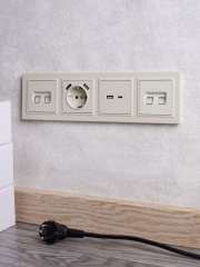 Розетка BRITE РЮш10-1-БрКр 16А с USB A+A 2.1А с заземл. защ. шторки беж. IEK BR-R14-16-U21-D21-K10 BR-R14-16-U21-D21-K10
